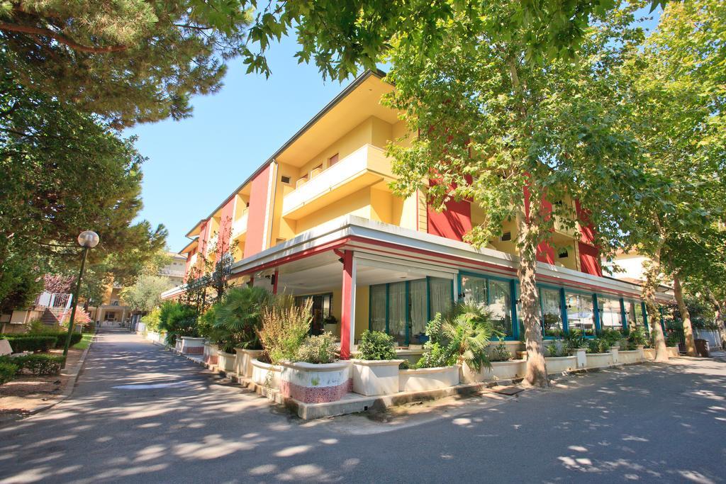 Elisabetta Hotel Cesenatico Exterior photo