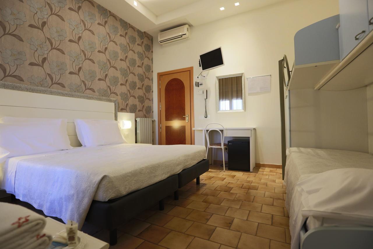 Elisabetta Hotel Cesenatico Exterior photo